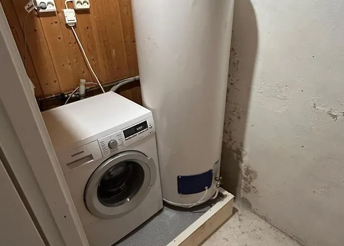 Small Newly Renovated Apartment